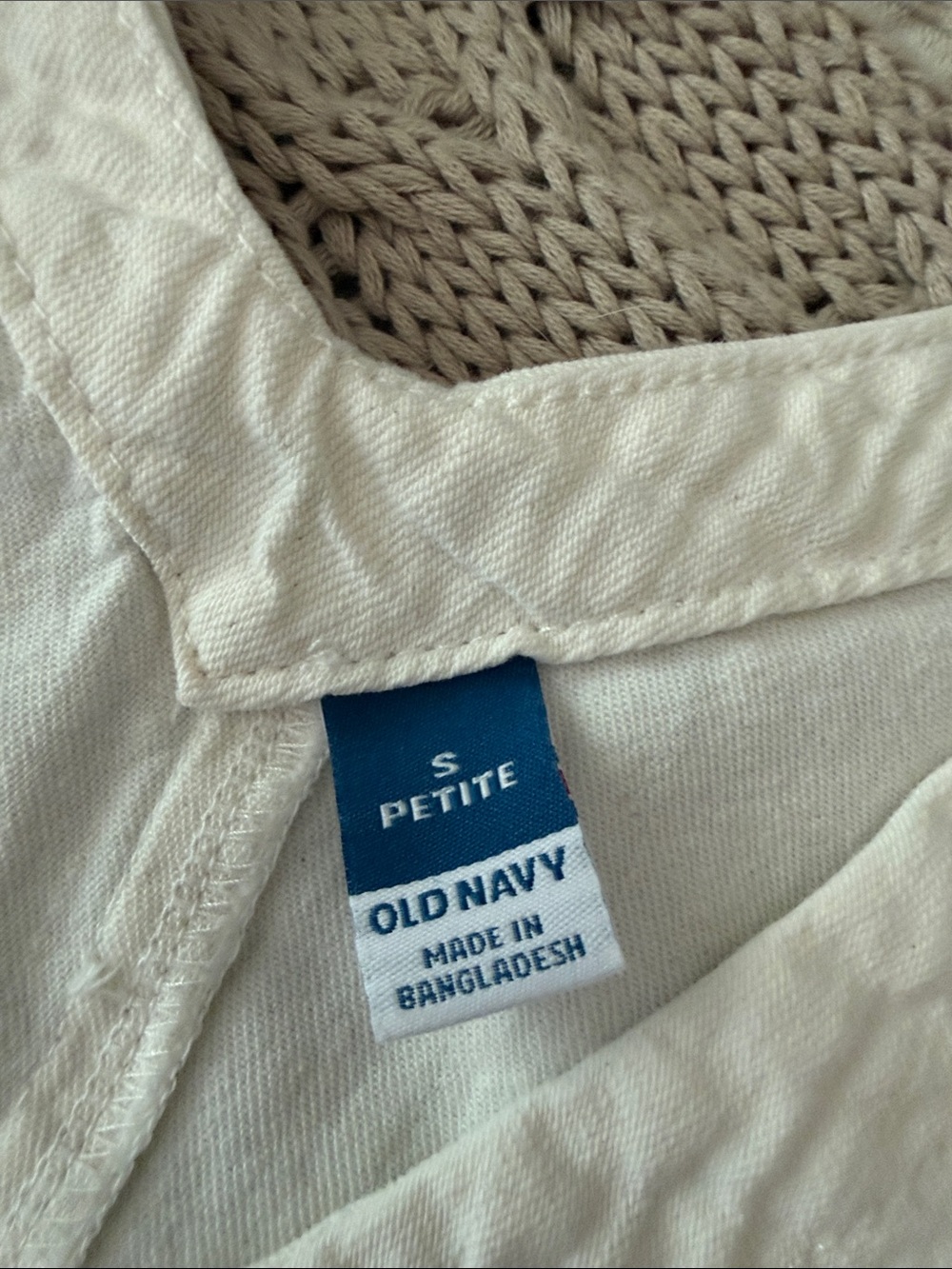 Old Navy Cream Button-Front Sleeveless Dress - Picture 5 of 6